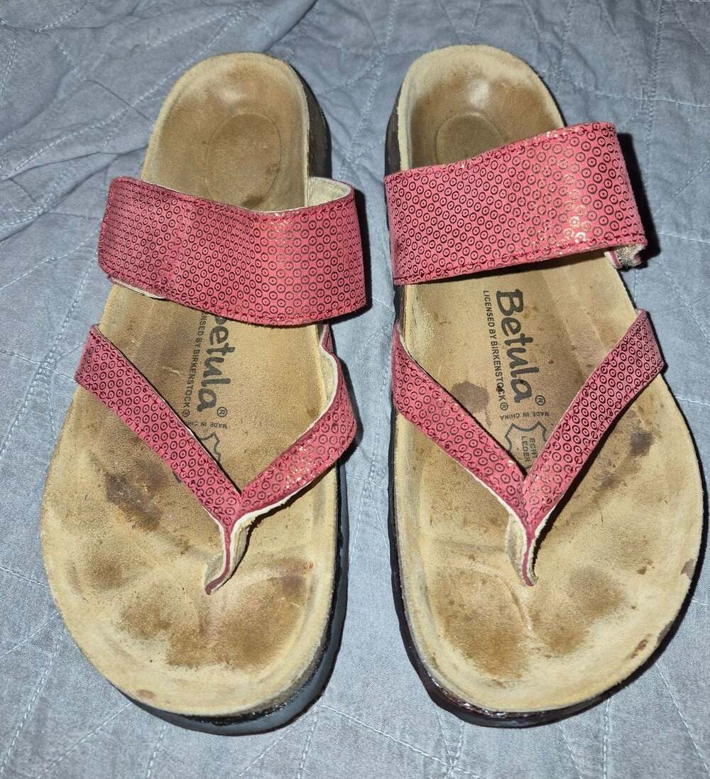 Betula Licensed by Birkenstock burgundy Thong Sandals Size 38